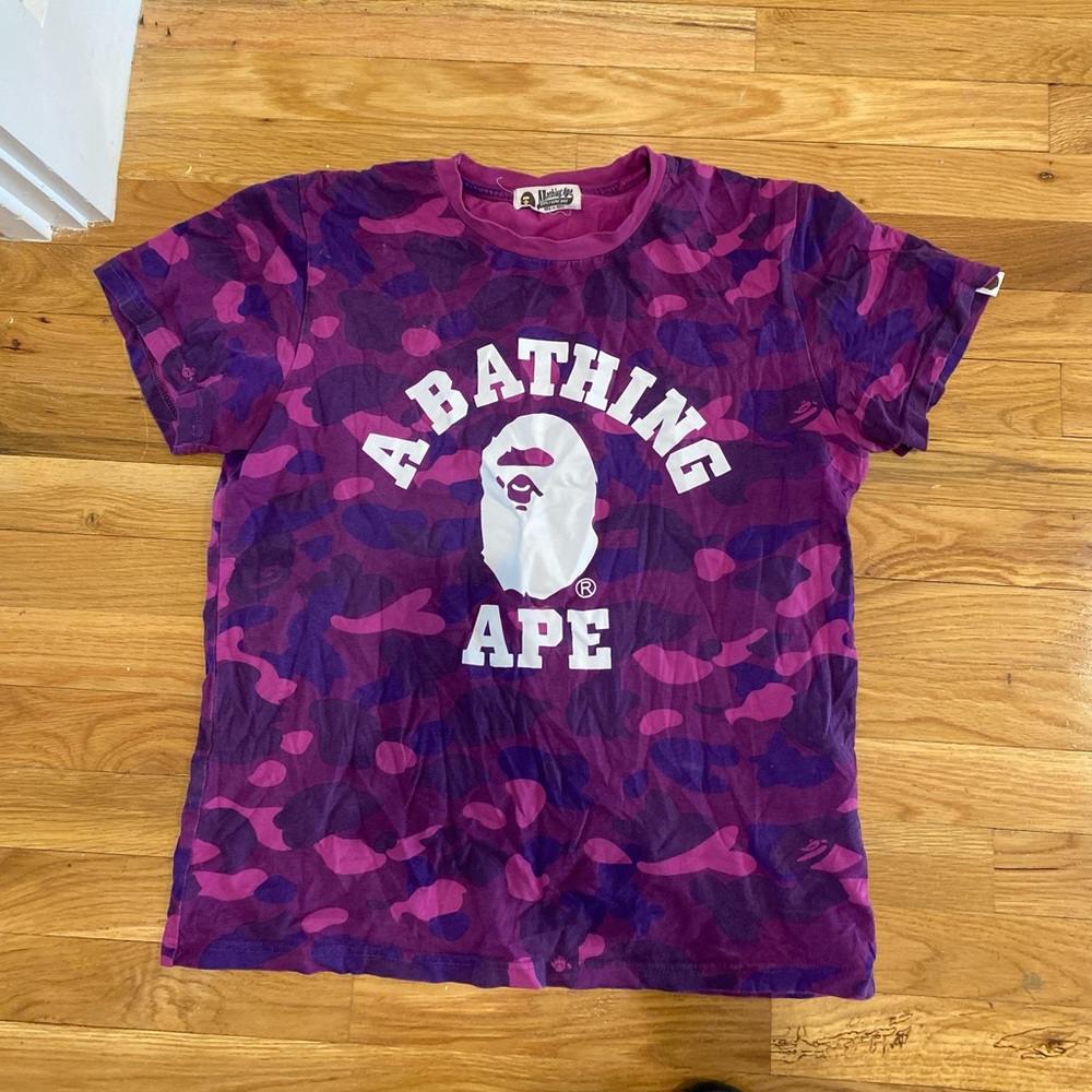 BAPE MEN SMALL SHIRT. CAN FIT A WOMEN SMALL